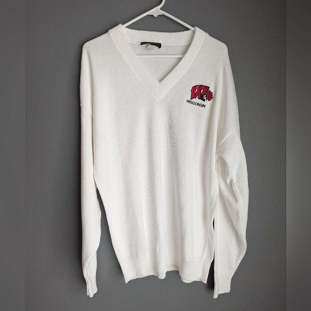 Andrew Rohan made in the USA Wisconsin Badgers v-necks size large.